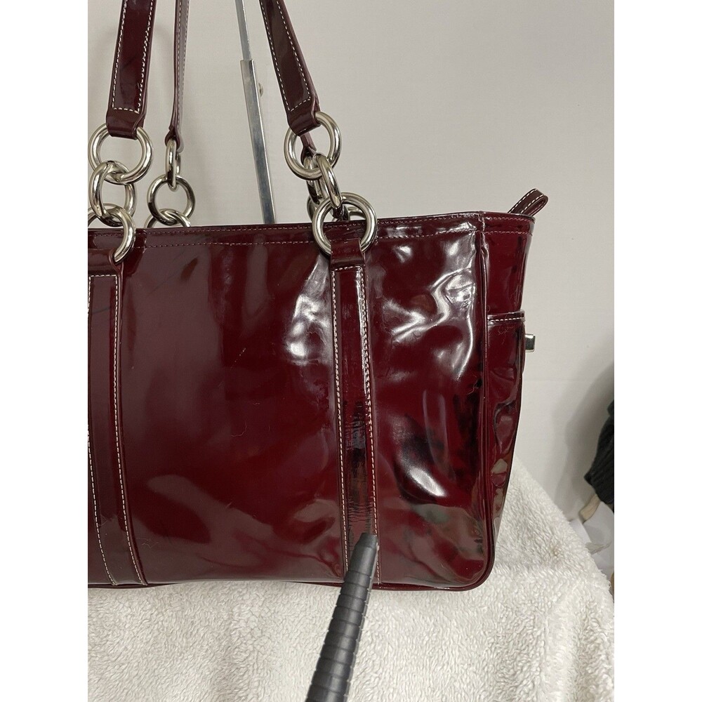 Coach Burgundy Patent Leather Tunrlock Pocket Double Handle Tote Bag READ - Picture 14 of 16